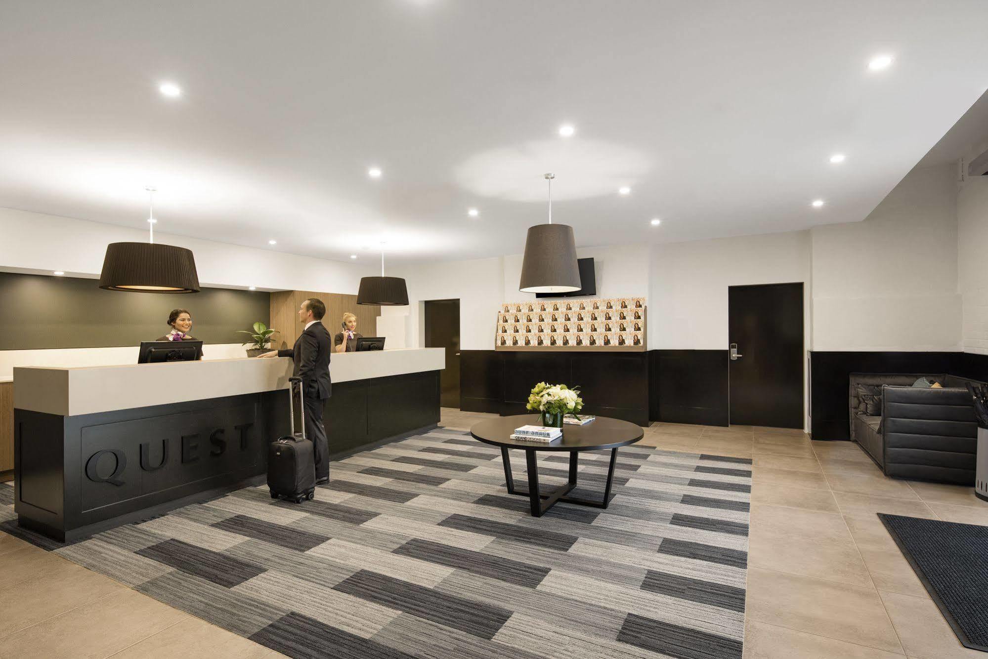 Quest Newcastle West Aparthotel Exteriör bild